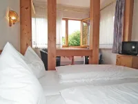 Gasthaus & Hotel Zur Linde Hotel di Friedrichroda