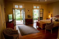 Tizzana Winery Bed and Breakfast Hotels in Wheeny Creek
