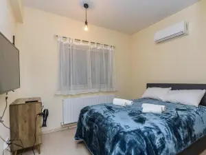 Aprosmeno Jacuzzi House 2