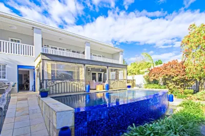 Lodge on Main Guest House and Conference Centre Hotels near Seaview Lion Park