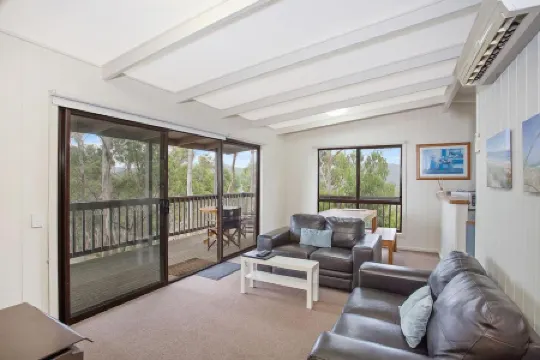 燈塔點海景別墅