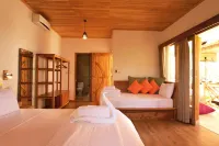Akasha Beach Club Hotel dekat KOLAM RENANG MILANO PALANGISANG