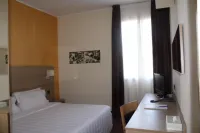 B&B HOTEL First Hotels in Pontenuovo