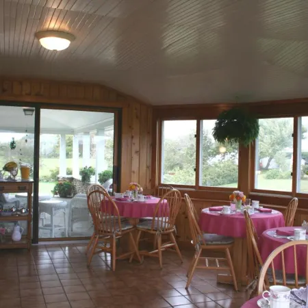 Rose Farm Inn
