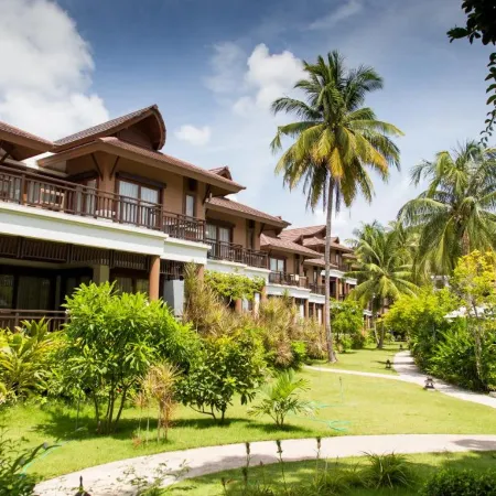 Maehaad Bay Resort Отели рядом с достопримечательностью «Хад Яо»