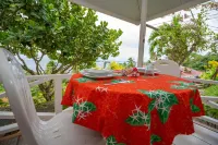 Bora Bora Holiday's Lodge