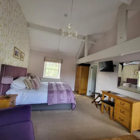 The Manifold Inn Hotel