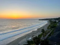 Ocean View Luxury Condo Oceanfront and Pool