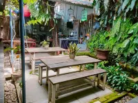 Jeng Tini Guest House - Pensions