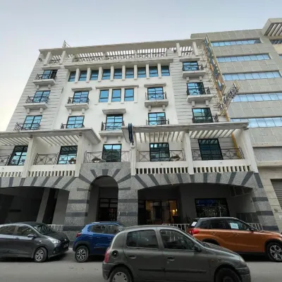 Hôtel le Consul Hotels in Cité Monplaisir et Borgel