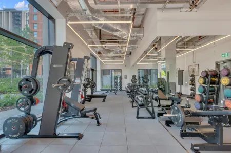 Chic Luna Apartments near Wembley Park by MySquare Отели рядом с достопримечательностью «River Brent Walking Trail.»