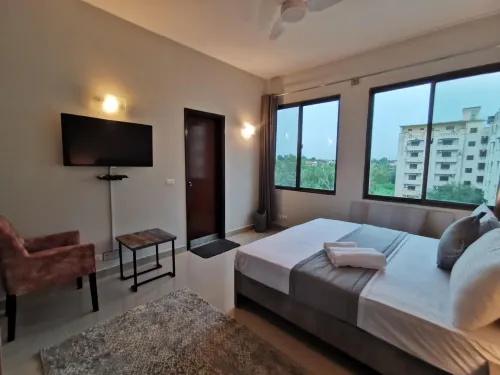 Walk-Inn Rooms F-11 Islamabad - parking