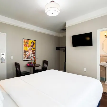 The Hotel Hollywood Отели рядом с достопримечательностью «Перекресток Голливуд и Вайн»