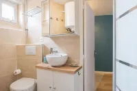 Parisian Charm Studio - Ideal Stay for 3 Guests - 2성급