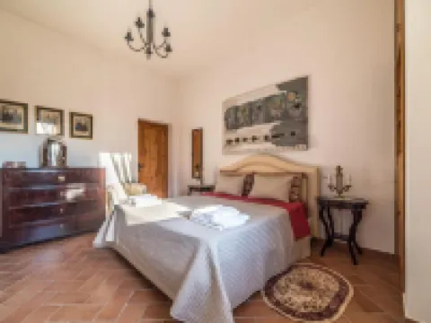 索金特住宿加早餐旅館 伊塞爾尼亞省酒店