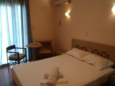 Glaros Hotels near Diomidous Botanical Garden