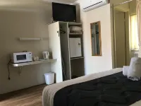 Plantation Park Motor Inn Hotel di Ayr