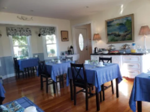 Elmere House Bed & Breakfast