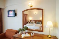 Crystal City Hotel Hotel a 