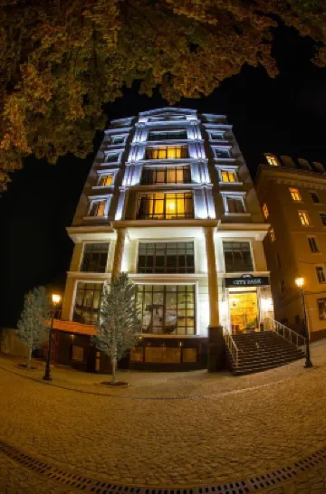 シティ パーク ホテル デンドラリウム公園周辺のホテル