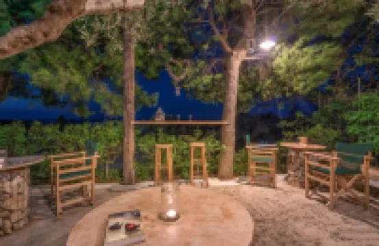 JuliaStudios Hotels in 