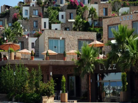 Lvzz Hotel
