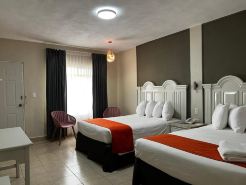 Hotel Los Robles