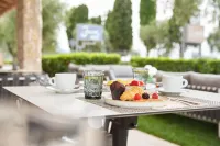 June Stay Lake Garda - breakfast