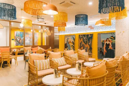 Bikube Lyon Отели рядом с достопримечательностью «Университет Люмьер Лион 2 - Кампус Берж дю Рона»