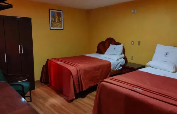 里爾特拉斯卡拉旅館