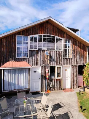 Hostal & Cabañas Don Juan فنادق في 