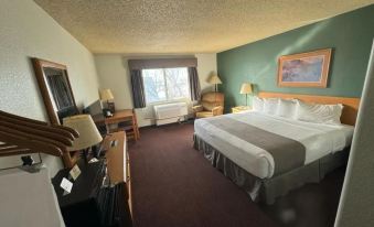 Fossil Creek Hotel and Suites