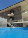 Villa Garden and Pool Near Airport - Pool