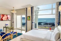 Hotel White House