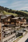 Hofgut Apartment & Lifestyle Resort Wagrain