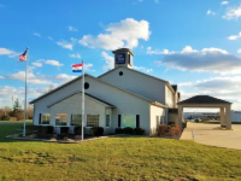 Oak Hill Inn & Suites Отели в г. 