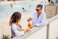 Alexandra BB & Brunch - Beach Front - Healthy XXL Breakfast & Brunch Until 12 30 - sul mare