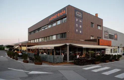 Hotel Pomaranča Hotel a Starse