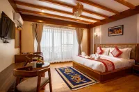 Hotel Ghyampe Dada Hotels in Godawari