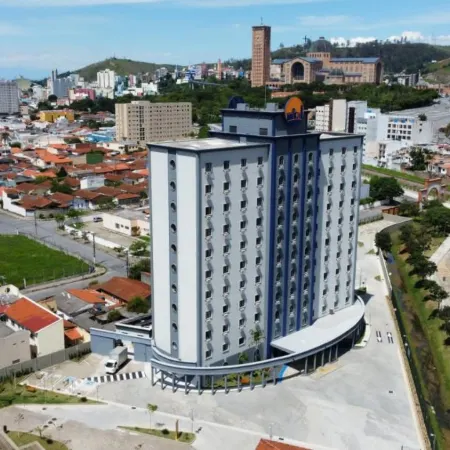 Hotel Rainha Dos Apóstolos