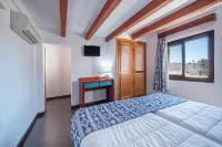 Castell de Lô Hotels in Cala en Porter