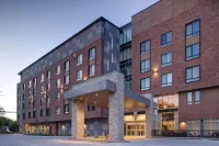 Courtyard Iowa City University Heights Hotels in West Lucas