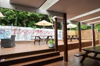 Hoey Moey Backpackers