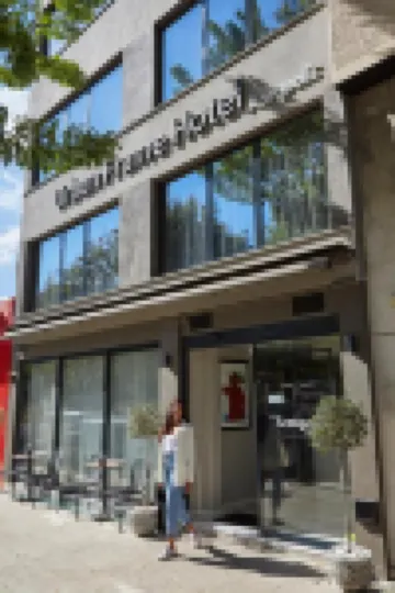 Urban Frame Acropolis โรงแรมในKoukaki