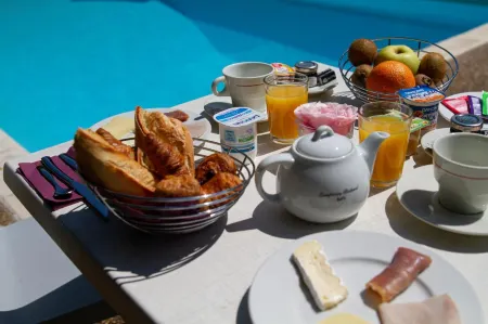 The Originals City Hôtel de Bordeaux Bergerac Отели в г. Сен-Лоран-Де-Винь