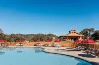Huttopia Wine Country Hotels in Cobb
