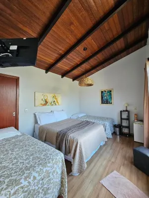 Casa da Flôr GuestHouse, Praia Grande, Beto Carrero Hotels in Penha