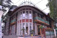 D's Casa- A Unique Spanish Boutique House Hotel in zona Dal Lake