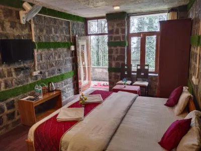 Cholai Resorts & Hotels Hotels near Grange TreeTop Adventure