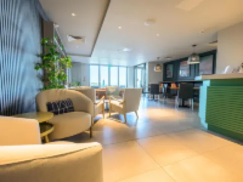 Polzeath Beach House Hotels in Wadebridge